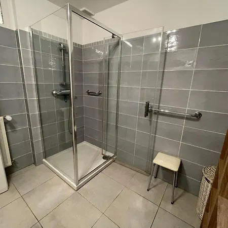 Maison Authentique Avec Cour Privee, Wifi Et Proximite Activites - Thire, Vendee *