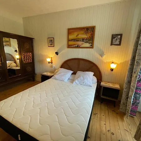 Maison Authentique Avec Cour Privee, Wifi Et Proximite Activites - Thire, Vendee - Fr-1-426-396 *
