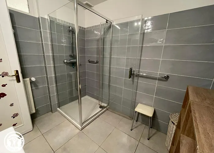 Thiré, 4 Pièces, 5 Personnes - Fr-1-426-396 *