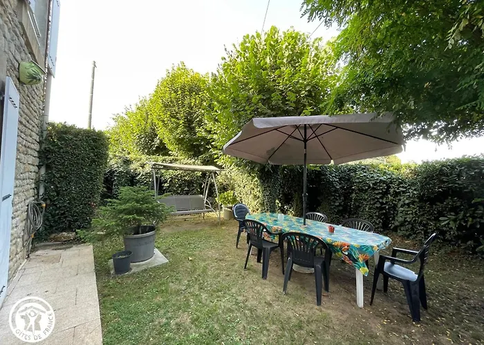 Thiré, 4 Pièces, 5 Personnes - Fr-1-426-396 *