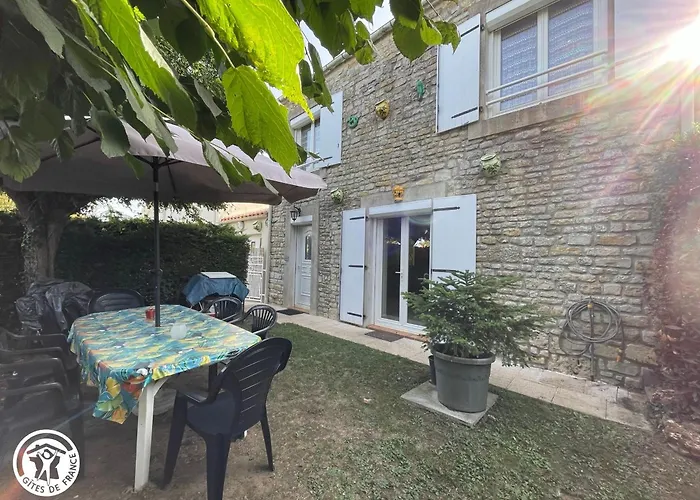 Thiré, 4 Pièces, 5 Personnes - Fr-1-426-396 Thiré